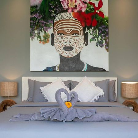 4 Bd Villa With Large Garden, Pool In Seminyak 외부 사진