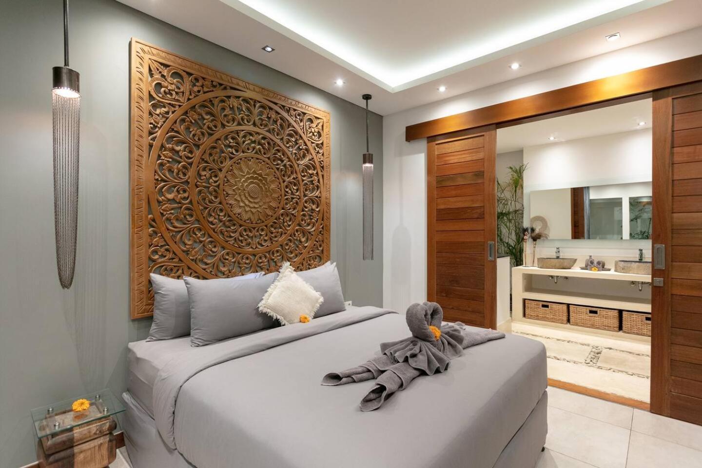 4 Bd Villa With Large Garden, Pool In Seminyak 외부 사진